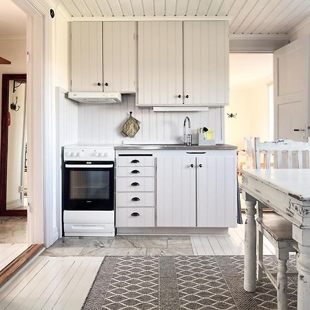 Stubbet - Charming - Newly Remade Villa Vadstena Exterior foto